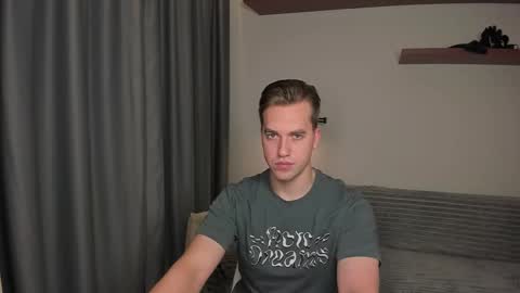 Mervin  online show from September 17, 8:43 pm