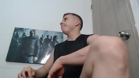 Snapshot of draco_boy2000 chatting on June 3, 12:02 am draco_boy2000 online show from June 3, 12:02 am