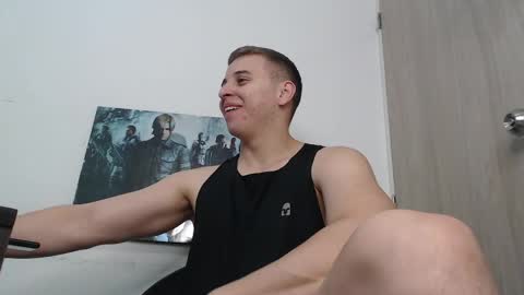 Snapshot of draco_boy2000 chatting on June 9, 11:38 pm draco_boy2000 online show from June 9, 11:38 pm