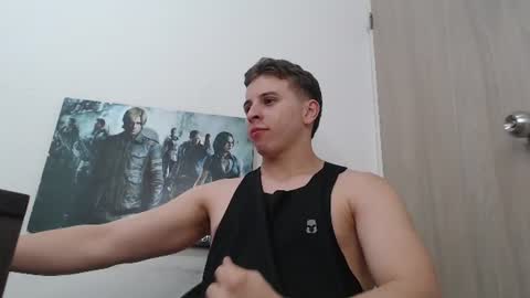 Snapshot of draco_boy2000 chatting on July 14, 10:37 pm draco_boy2000 online show from July 14, 10:37 pm