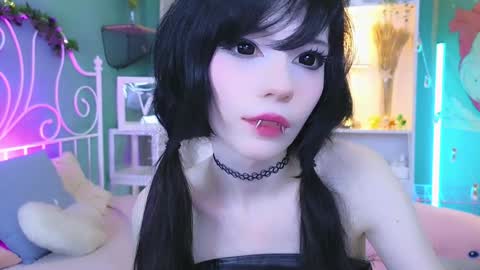 Snapshot of draculaura_ chatting on December 26, 12:03 am Draculaura online show from December 26, 12:03 am