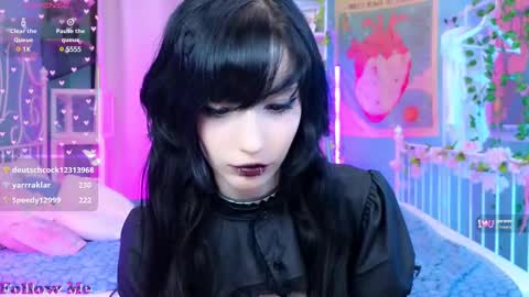 Snapshot of draculaura_ chatting on March 3, 3:41 am Draculaura online show from March 3, 3:41 am