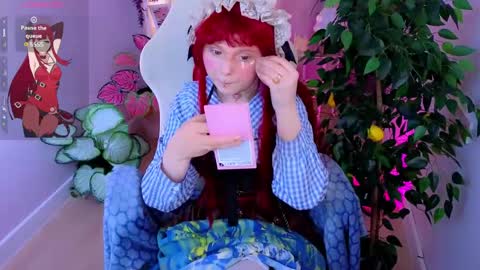 Snapshot of draculaura_ chatting on April 3, 3:43 pm Draculaura online show from April 3, 3:43 pm
