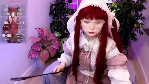 Snapshot of draculaura_ chatting on April 17, 10:40 am Draculaura online show from April 17, 10:40 am