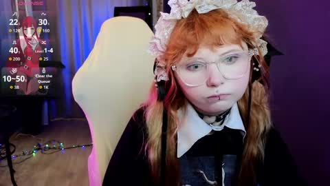 Snapshot of draculaura_ chatting on May 2, 10:53 am Draculaura online show from May 2, 10:53 am
