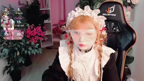 Snapshot of draculaura_ chatting on May 15, 10:44 am Draculaura online show from May 15, 10:44 am