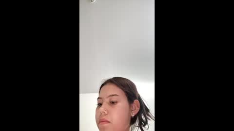 Laura online show from April 2, 4:10 am