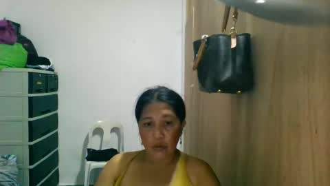 Snapshot of dragonlady402 chatting on February 28, 10:38 am Dragon Lady online show from February 28, 10:38 am