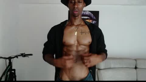 Drake 23 online show from April 18, 8:40 am