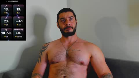 drake_cole11 online show from December 16, 1:21 am