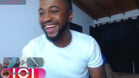 Snapshot of drake_nassir4 chatting on July 22, 5:21 am ---Drake--- online show from July 22, 5:21 am