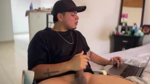 drakeeee online show from March 7, 5:21 pm