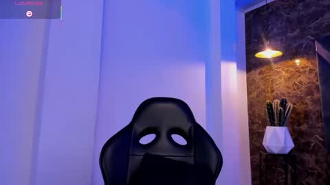 Snapshot of draven_marceaux chatting on April 25, 1:41 pm Draven online show from April 25, 1:41 pm