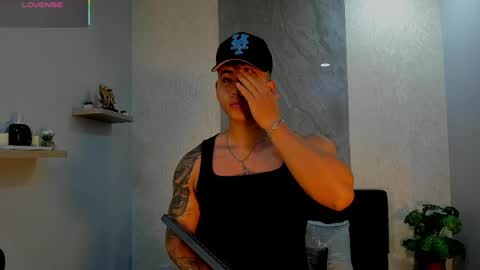 Snapshot of draven_marceaux chatting on May 20, 11:38 am Draven online show from May 20, 11:38 am