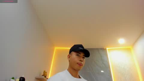 Snapshot of draven_marceaux chatting on May 30, 11:29 am Draven online show from May 30, 11:29 am