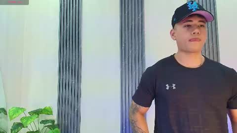 Snapshot of draven_marceaux chatting on July 17, 11:17 am Draven online show from July 17, 11:17 am