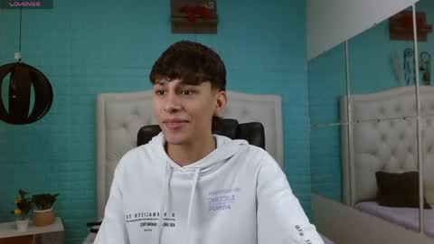 DraxBlade online show from April 18, 7:58 pm