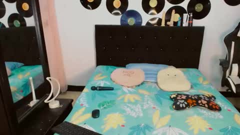 sharon online show from March 12, 8:53 am