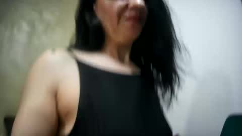 Snapshot of dream_ammber chatting on May 27, 9:01 pm Amber online show from May 27, 9:01 pm