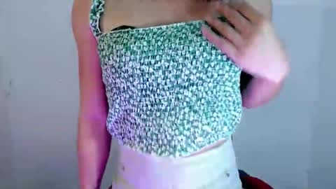 Snapshot of dream_bridexxx chatting on May 11, 4:29 am alexa online show from May 11, 4:29 am
