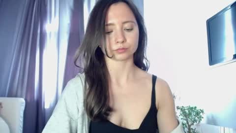 Snapshot of dream_nicole02 chatting on April 23, 12:29 pm Nicole online show from April 23, 12:29 pm