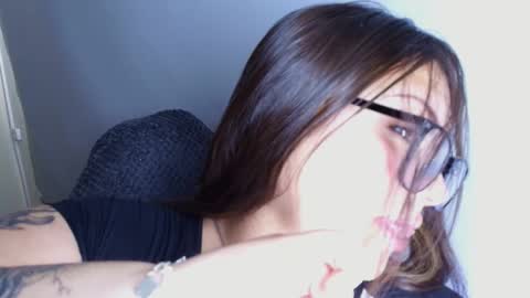 Snapshot of dreambooo_ chatting on April 22, 11:56 am C A M I L A online show from April 22, 11:56 am