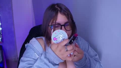 Snapshot of dreambooo_ chatting on May 12, 11:18 am C A M I L A online show from May 12, 11:18 am