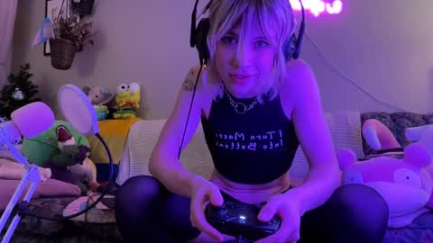 dreamdivyne online show from February 14, 3:14 am