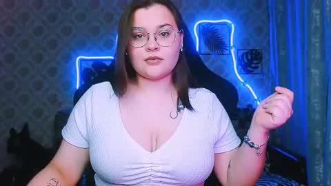 dreamforyoue2 online show from March 22, 6:44 pm