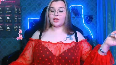 Snapshot of dreamforyoue2 chatting on May 14, 7:53 pm dreamforyoue2 online show from May 14, 7:53 pm