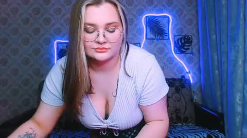 Snapshot of dreamforyoue2 chatting on May 28, 5:43 pm dreamforyoue2 online show from May 28, 5:43 pm