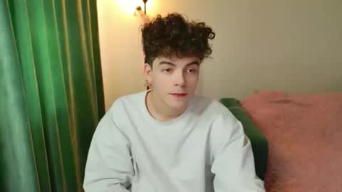 Snapshot of dreamgonetan chatting on November 8, 10:59 am dreamgonetan online show from November 8, 10:59 am