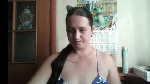 Snapshot of dreamiebelle chatting on September 12, 6:02 am dreamiebelle online show from September 12, 6:02 am