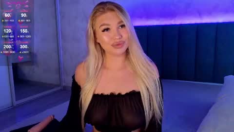 Mila online show from July 16, 5:02 am
