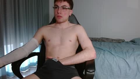 DreamBoy online show from May 5, 8:11 am