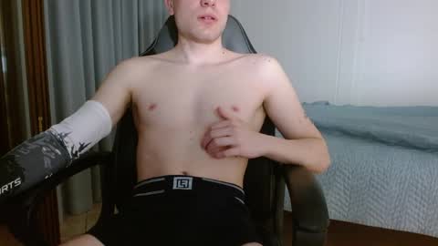 Snapshot of dreammicok chatting on June 3, 3:09 am DreamBoy online show from June 3, 3:09 am