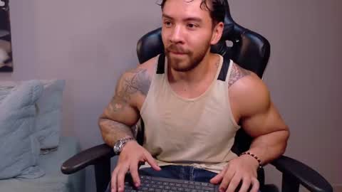 Snapshot of dreammr1 chatting on June 16, 11:07 pm cris online show from June 16, 11:07 pm