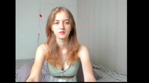 Snapshot of dreamy_pollyyy chatting on June 24, 5:28 am dreamy_pollyyy online show from June 24, 5:28 am