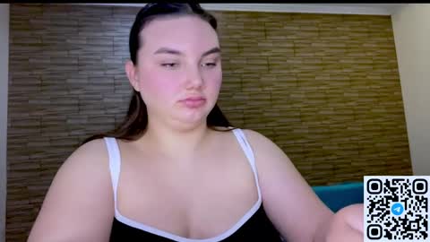 Snapshot of dreamyblushfairy chatting on April 30, 7:04 am Mila online show from April 30, 7:04 am