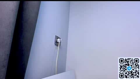 Snapshot of dreamyblushfairy chatting on June 1, 8:38 am Mila online show from June 1, 8:38 am