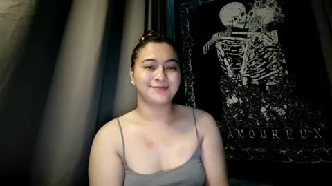 Snapshot of dreamycreamyst chatting on December 24, 2:54 pm dreamycreamyst online show from December 24, 2:54 pm