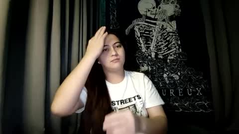 Snapshot of dreamycreamyst chatting on January 7, 7:52 am dreamycreamyst online show from January 7, 7:52 am