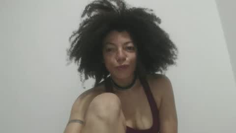 Snapshot of dreamylatina chatting on April 14, 2:06 am DreamyLatina online show from April 14, 2:06 am