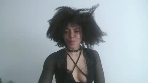 Snapshot of dreamylatina chatting on May 9, 5:40 pm DreamyLatina online show from May 9, 5:40 pm