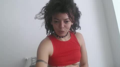 Snapshot of dreamylatina chatting on May 18, 1:17 pm DreamyLatina online show from May 18, 1:17 pm