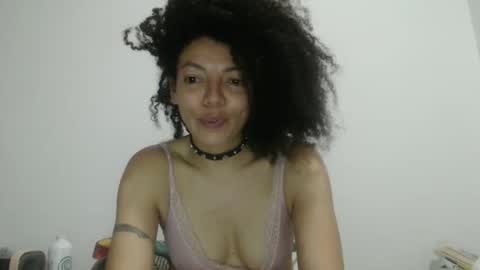 Snapshot of dreamylatina chatting on May 29, 11:58 pm DreamyLatina online show from May 29, 11:58 pm