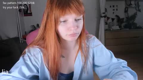 Snapshot of dreamysoul chatting on June 20, 11:51 pm my name is Lia online show from June 20, 11:51 pm