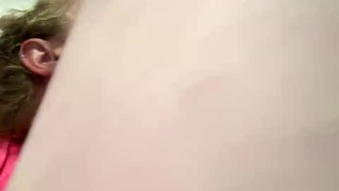 Snapshot of drew863901 chatting on May 25, 11:22 pm drew863901 online show from May 25, 11:22 pm