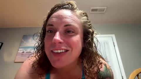 Snapshot of drew863901 chatting on June 11, 1:05 am drew863901 online show from June 11, 1:05 am