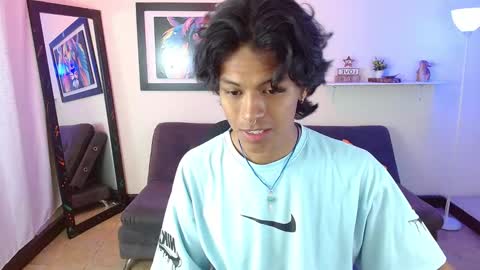 Snapshot of dreyk20 chatting on February 2, 9:57 pm Dreyk online show from February 2, 9:57 pm